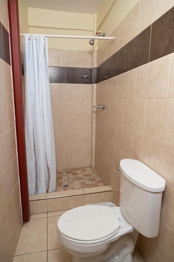 קומאיאגואה Hotel Internacional Palmerola מראה חיצוני תמונה