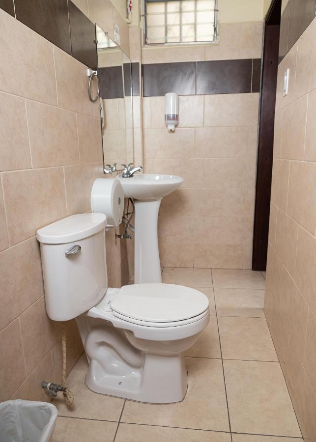 קומאיאגואה Hotel Internacional Palmerola מראה חיצוני תמונה