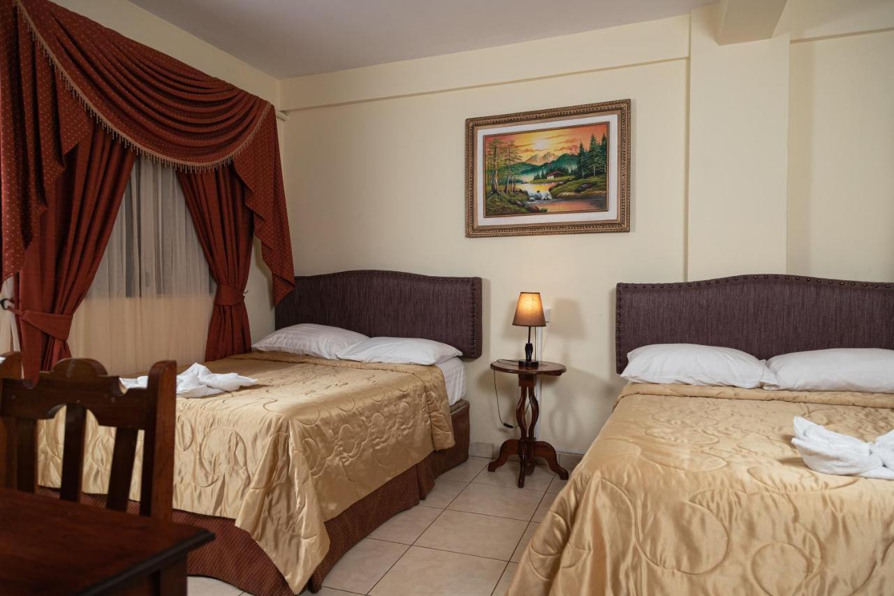 קומאיאגואה Hotel Internacional Palmerola מראה חיצוני תמונה